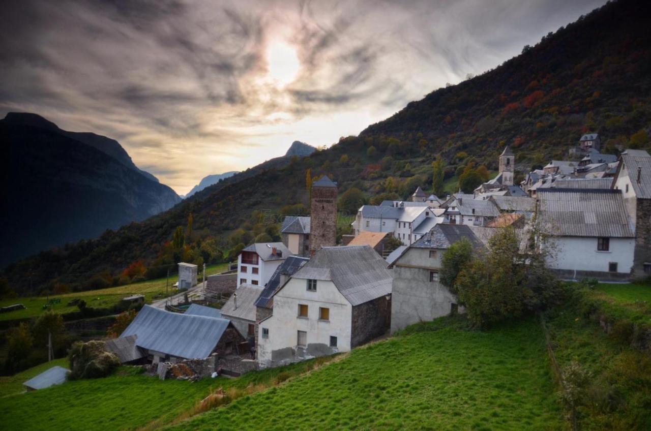 La Bordeta De Blas Gistaín Buitenkant foto